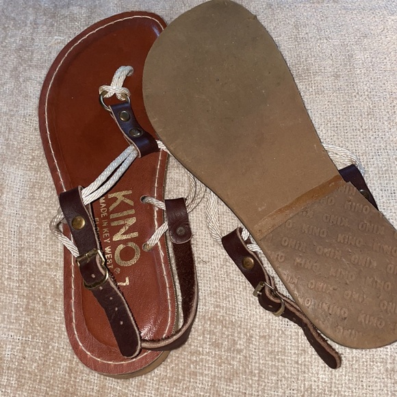 Kino Sandals - Picture 2 of 3